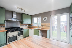 Photo 19- click for photo gallery